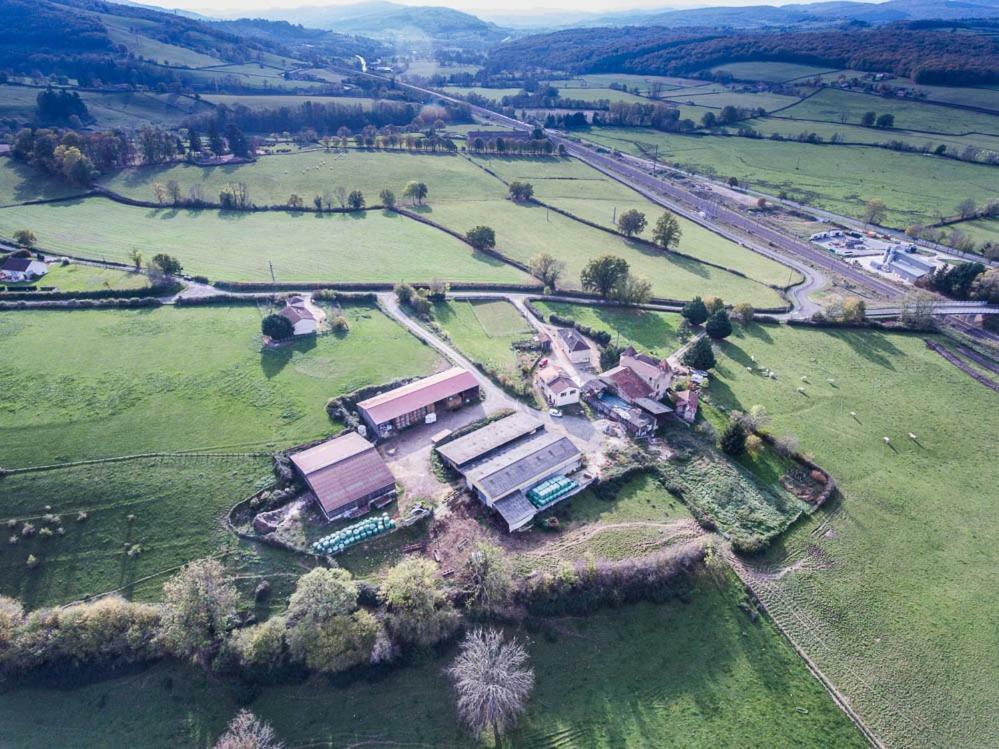 Ferme De La Corbette Bed & Breakfast คลูนี ภายนอก รูปภาพ