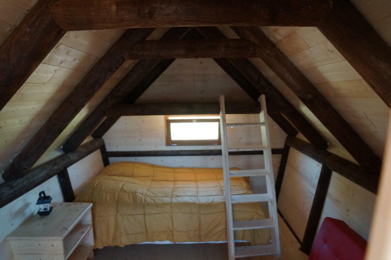 Ferme De La Corbette Bed & Breakfast คลูนี ภายนอก รูปภาพ